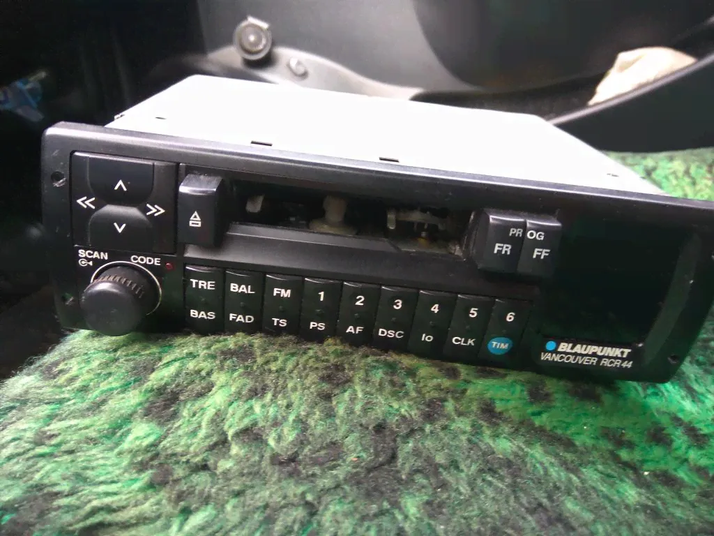 Автомагнитола Кассетная BLAUPUNKT Vancouver RCR44 made in Germany RETRO-0