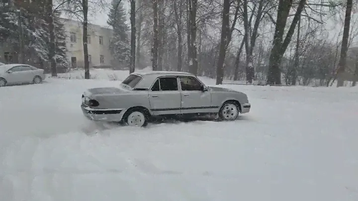 Волга 31105 Chrysler 2.4 2006 год
