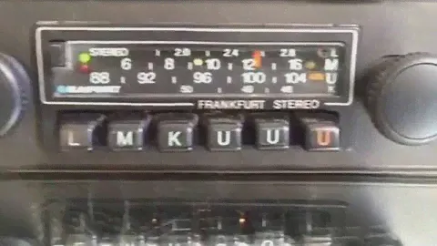 Chromelondon.com BLAUPUNKT FRANKFURT STEREO FM CLASSIC CAR RADIO WITH MP3